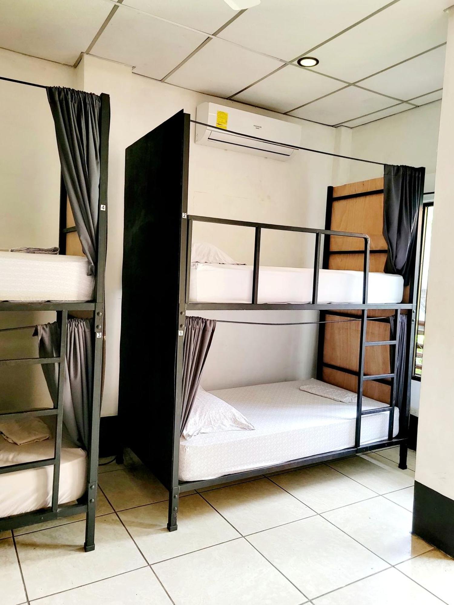 Poco A Poco Hostel León Kültér fotó