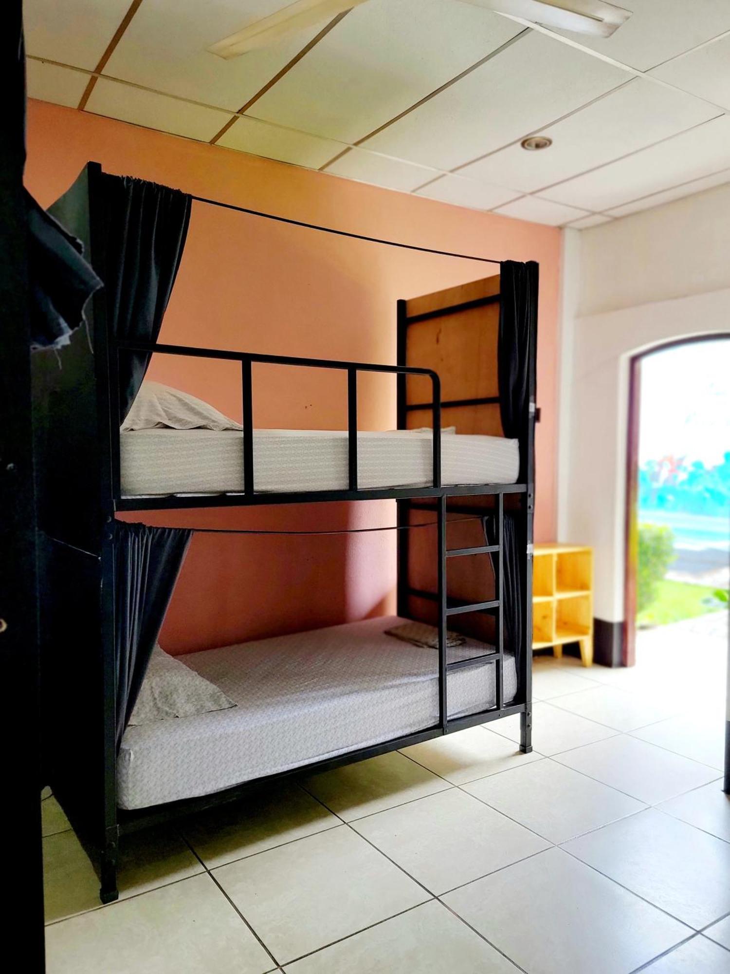 Poco A Poco Hostel León Kültér fotó